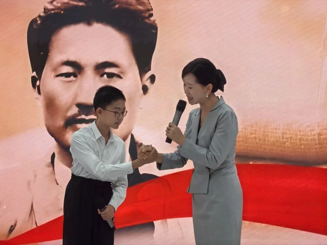 半条毛毯传家风.jpg