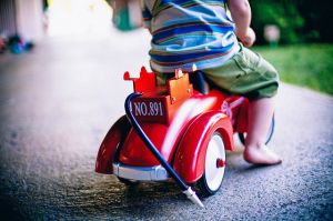 bobby-car-349695_640