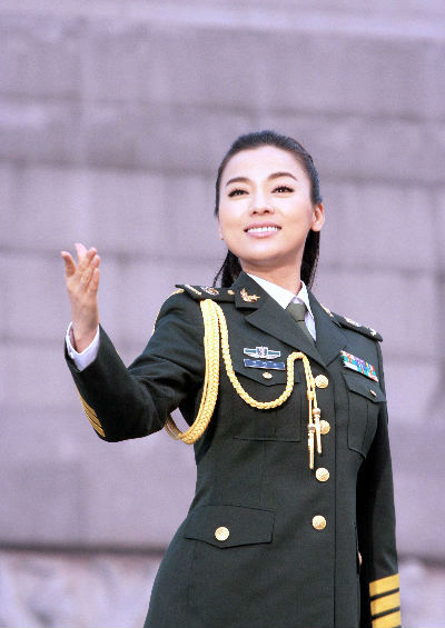 陈思思军装