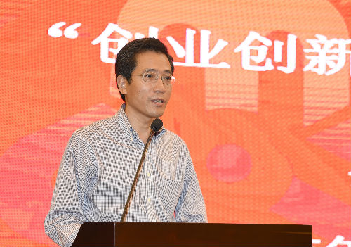 阿里巴巴集团副总裁石东伟发言
