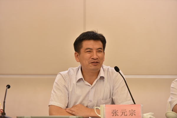 中国农产品流通经纪人协会常务副会长张元宗出席会议并讲话