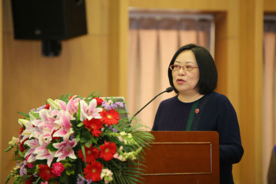北京印刷学院设计艺术学院教授、美学研究所所长龚小凡讲话