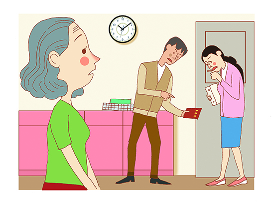 婚前买房只写女友名，离婚房产归谁？